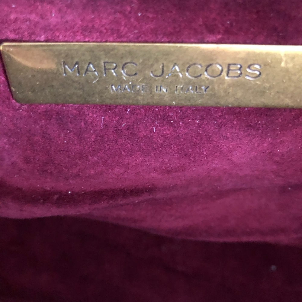 Marc Jacobs Gold and Cream Leather Clasp - Picture 11 of 15